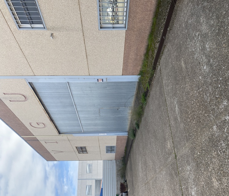 EXTERIOR 5.jpg